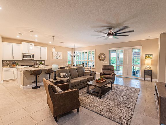 4th image of 10171 SW Coral Tree Circle