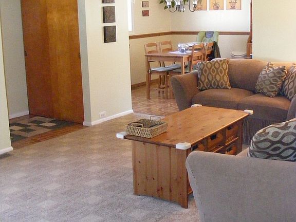 Living Room/ Dining Room
