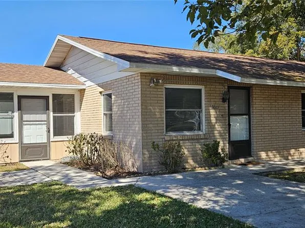 38101 10th Ave, Zephyrhills, FL 33542