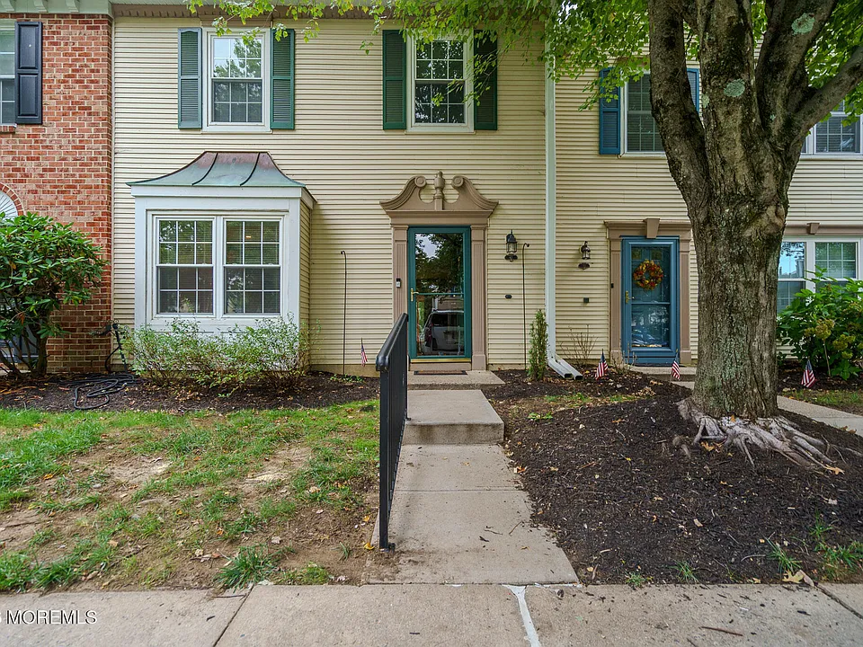 62 Secretariat Ct