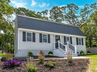 158 Brook Rd, Plymouth, MA 02360
