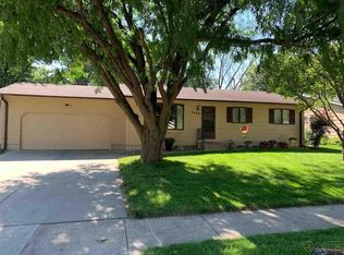 3209 S Lincoln Ave, Sioux Falls, SD 57105