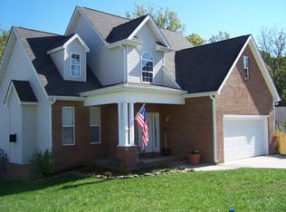 1808 Macqueen Ln, Knoxville, TN 37909