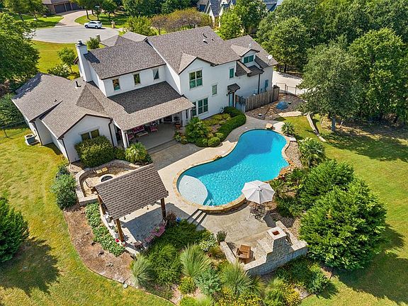 3rd image of 200 N Spanish Plum Ct
