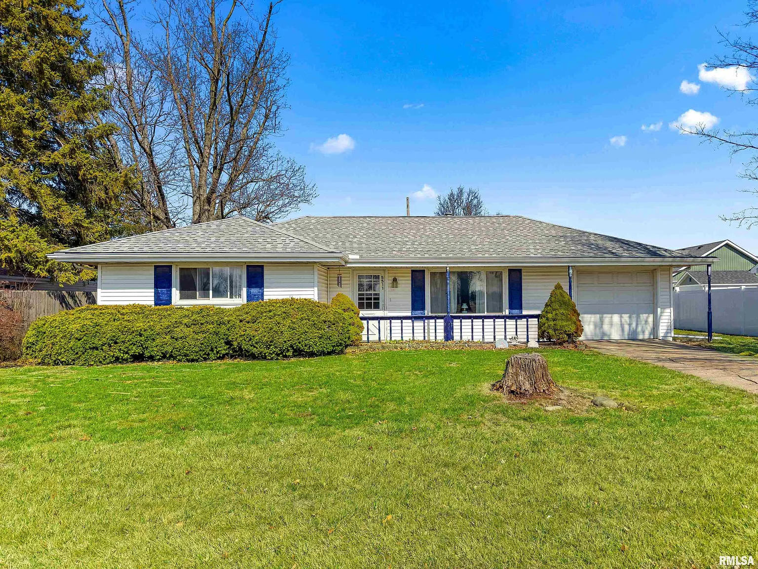 5511 W Dirksen Pkwy photo 1