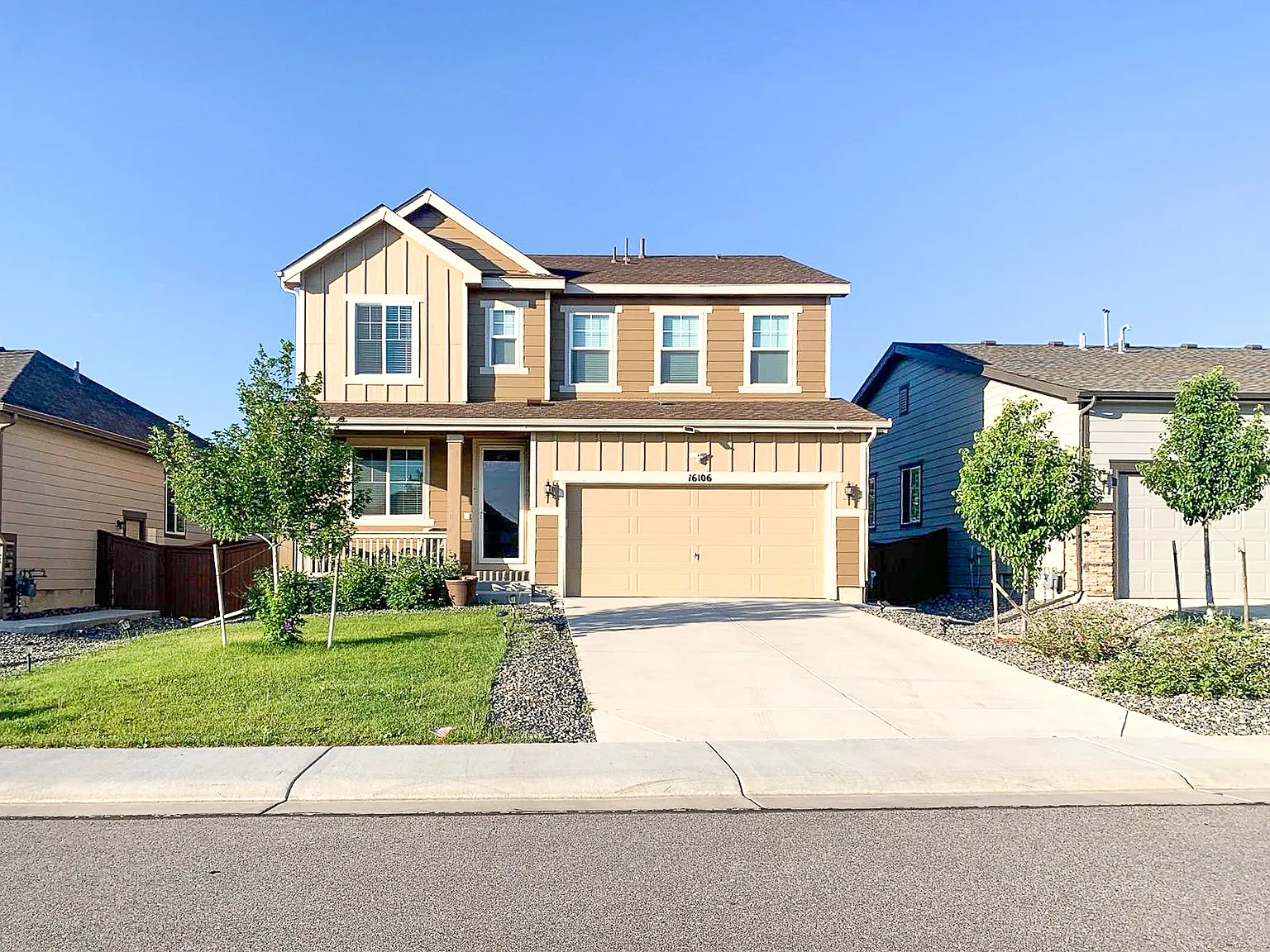 4 bed, 2.5 bath, 2265 sqft, $3,295 — Photo 2