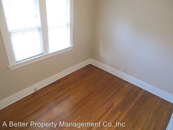 5th image of 234 Newport Ave APT B