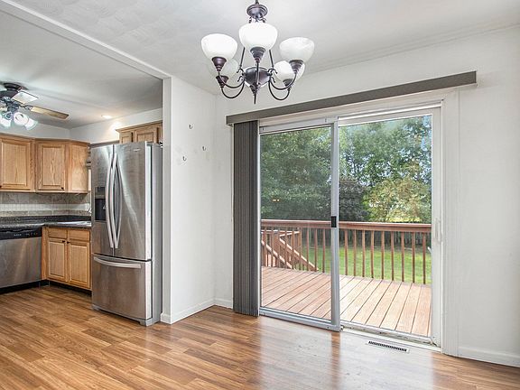 4th image of 54427 Faye Dr