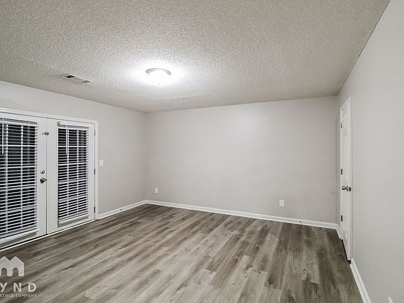 5th image of 5838 Waggoner Ct