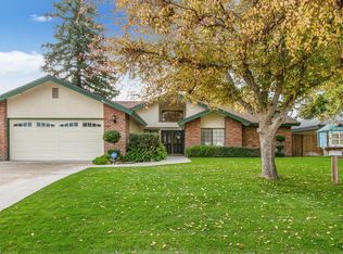 2809 English Oak Dr, Bakersfield, CA 93311