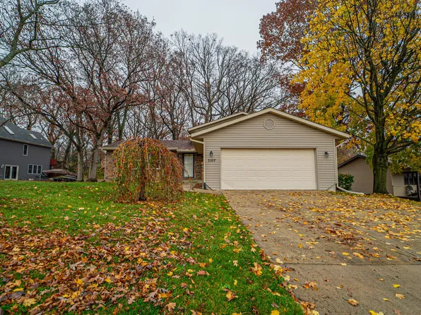 3107 Sunrise Dr, Crown Point, IN 46307