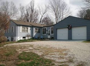 601 Broadway St, Pleasant Hill, MO 64080