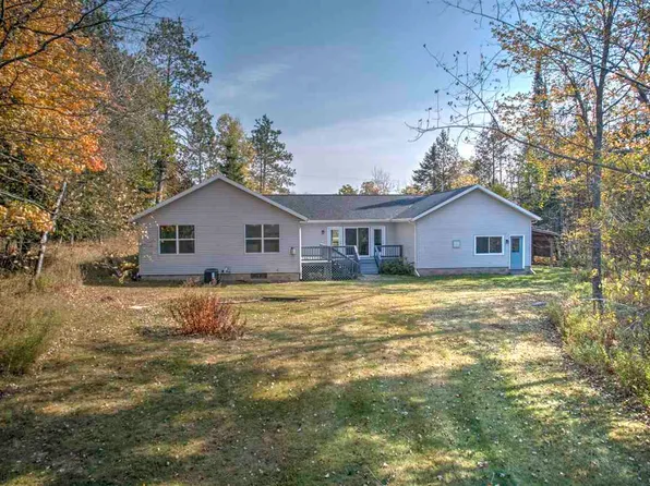 N1307 Hamilton Lake Rd, Vulcan, MI 49892