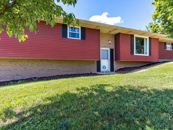 3rd image of 2803 Oak Cliff Ct