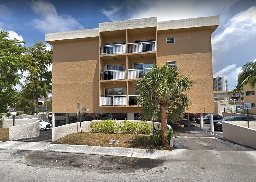 2 bed, 870 sqft, $2,500 — Photo 3