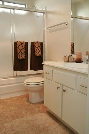 Le Restroom