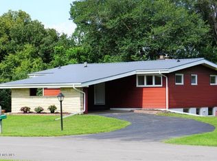 2424 Riverview Heights Dr NE, Rochester, MN 55906