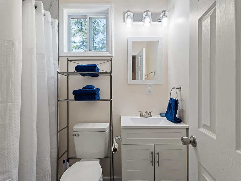 1019 W Rowan St #2 — Photo 10
