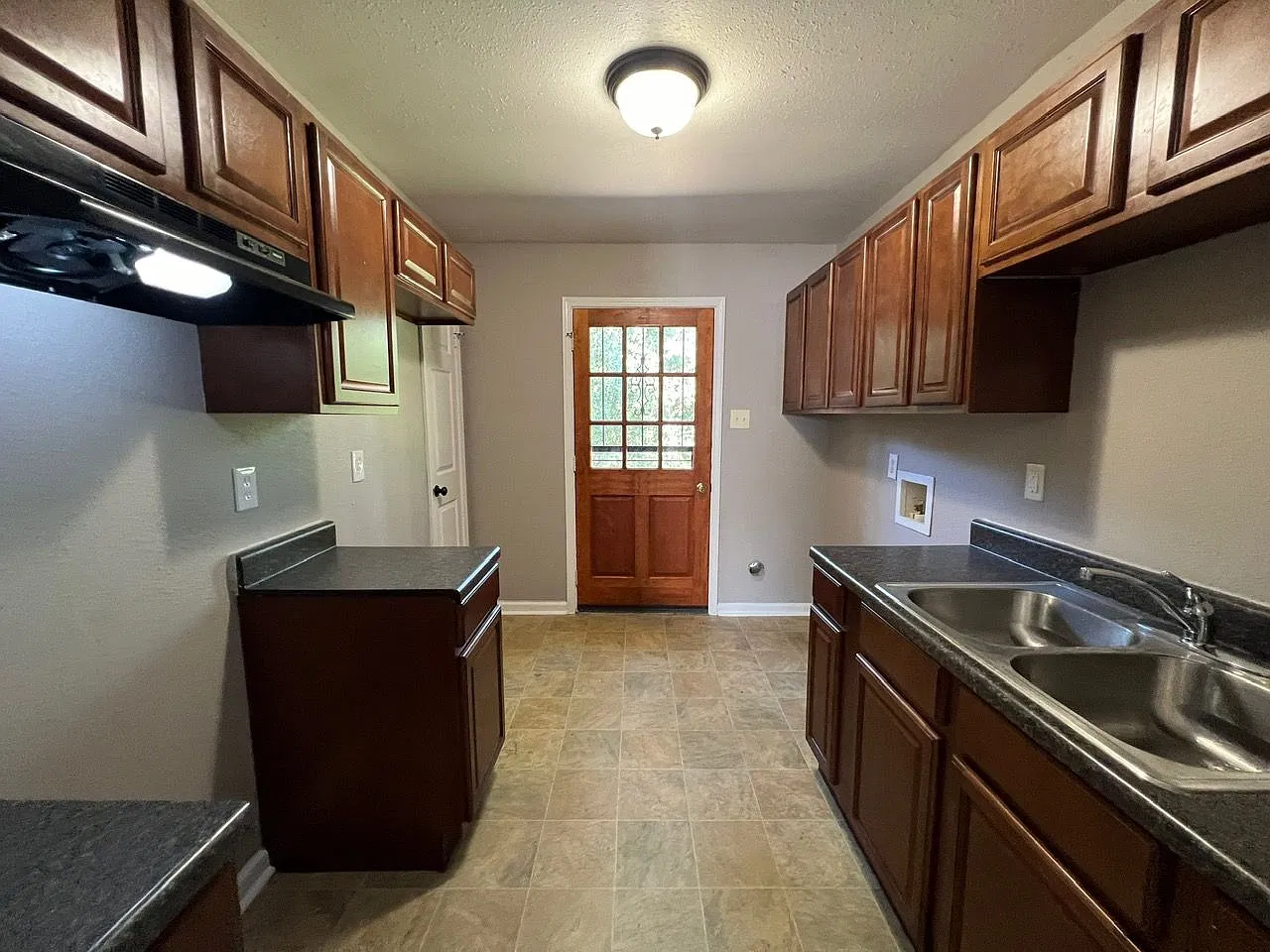 3322 Old Horn Lake Rd — Photo 2