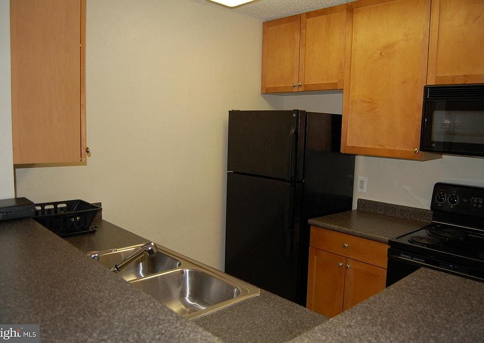 1st image of 75 S Reynolds St APT 303