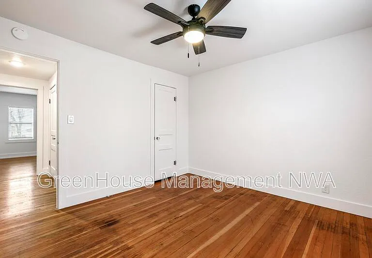 1111 N 10th St — Photo 14