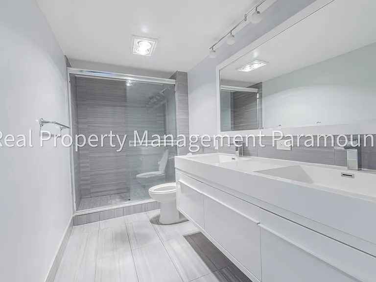 2700 Cahuenga Blvd E #1306 — Photo 24