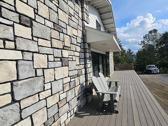 5th image of 228 Freedom Ln
