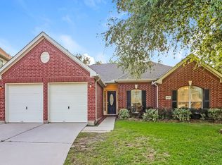 9806 King Arthur Ct, La Porte, TX 77571