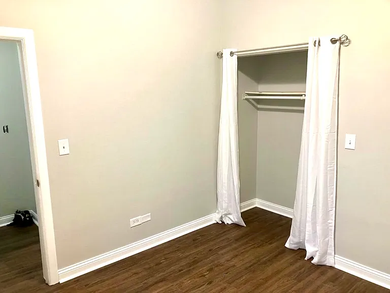 6138 S Ingleside Ave #2 — Photo 7