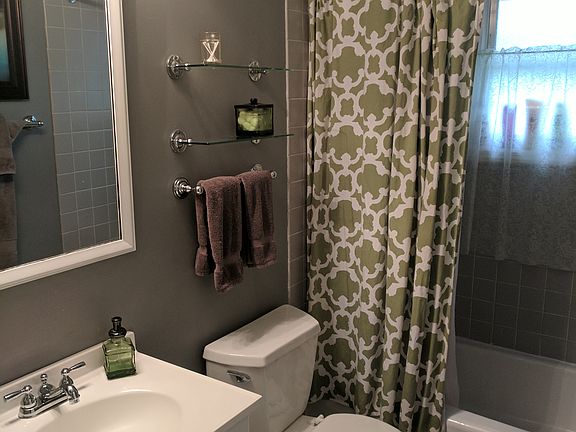Full Bath 1