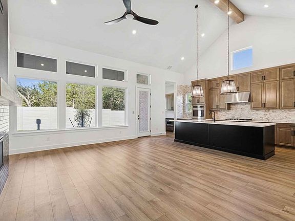 The Jacksboro - Kitchen