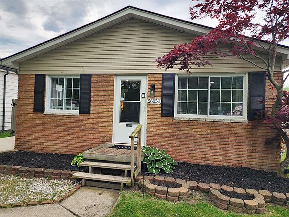 3rd image of 26058 Lamour St
