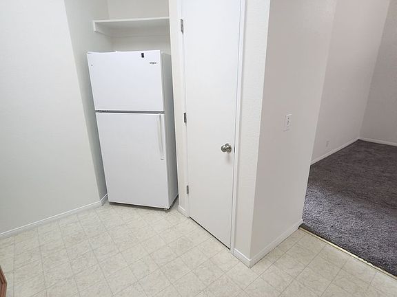 4th image of 200 S 13th St APT 302