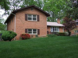 6723 Sulky Ln, Rockville, MD 20852