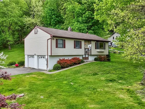 574 Shenandoah Road, Hopewell Junction, NY 12533
