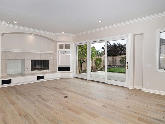 3rd image of 1946 Port Locksleigh Pl