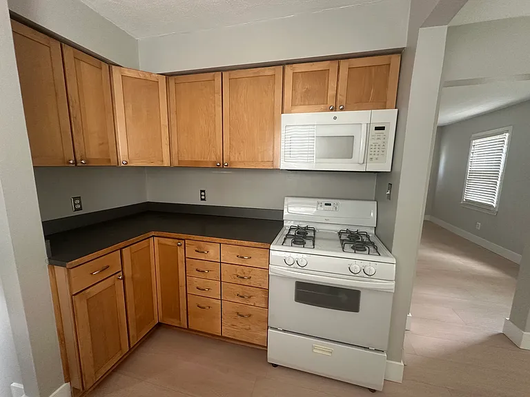 2091 Gulliver Dr — Photo 4