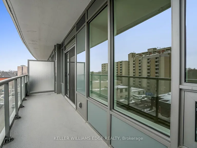 212 King William St #502 — Photo 21