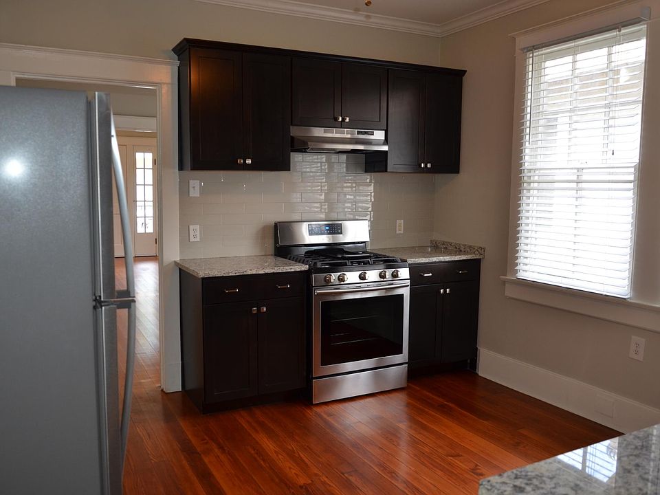 1st image of 420 S Bernadotte St