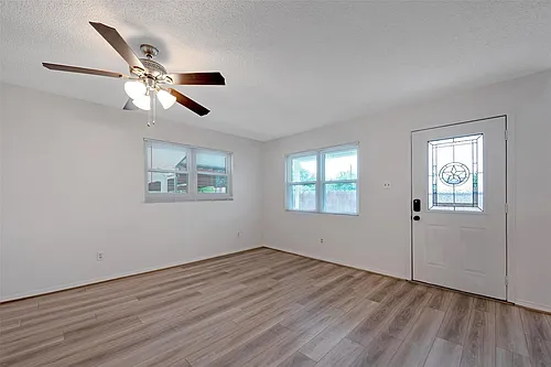 910 Judiway St Photo 1