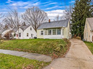 922 Kennebec Ave, Akron, OH 44305