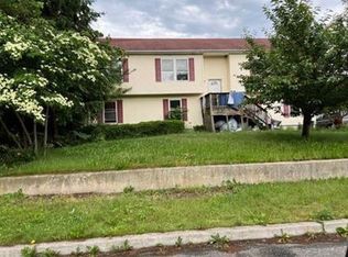 18 Beech St, Wyandanch, NY 11798