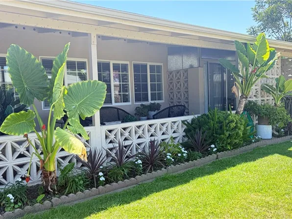 1720 Interlachen Rd #M12-41e, Seal Beach, CA 90740