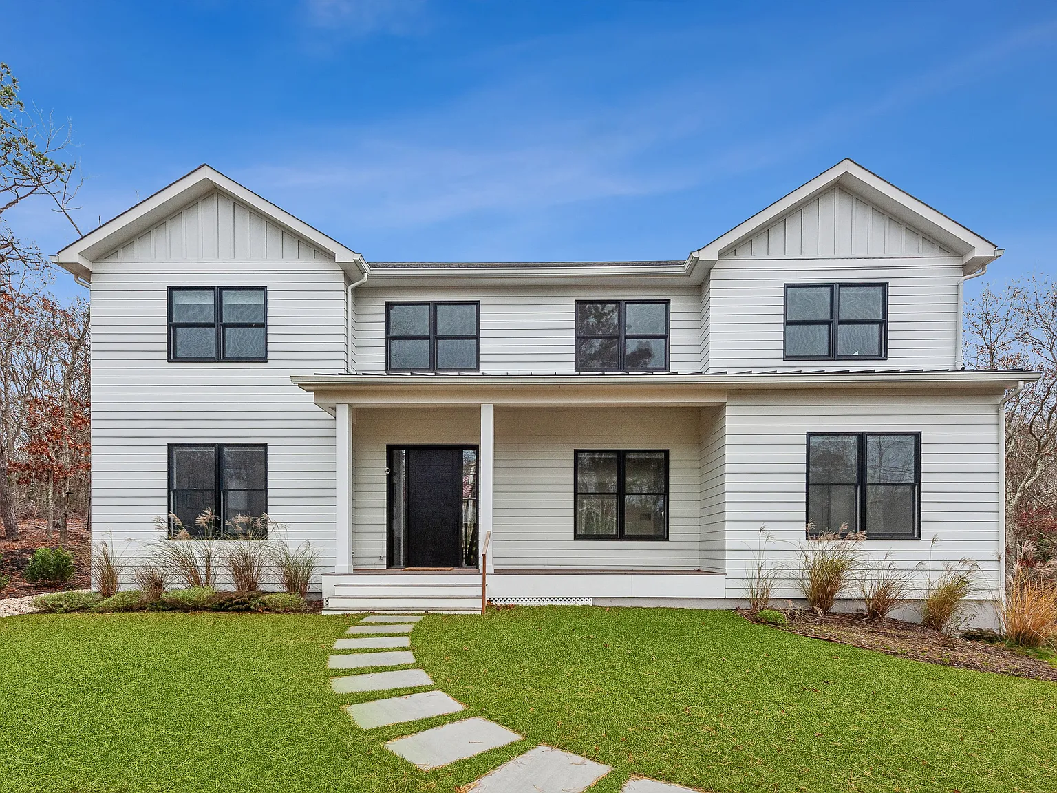 Brand-New Luxury Rental in East Hampton — Photo 2