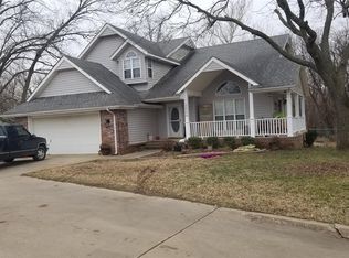 2000 Southridge Dr, Pryor, OK 74361