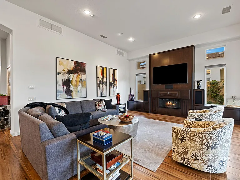 704 Mission Creek Dr — Photo 28