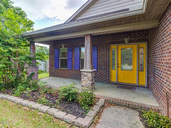 3rd image of 13745 Windwood Dr