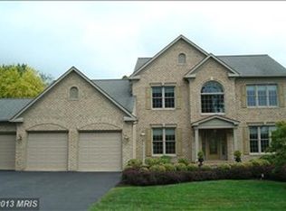 19110 Bonnie Briar Ln, Hagerstown, MD 21742