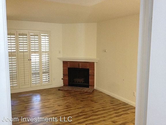 4th image of 965 E Del Mar Blvd APT 8