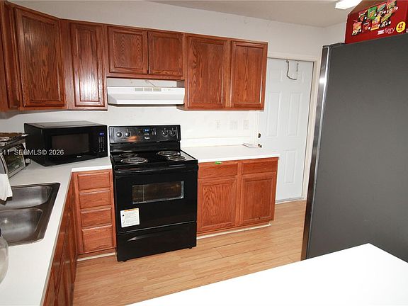 5th image of 2121 NW 68th Ter
